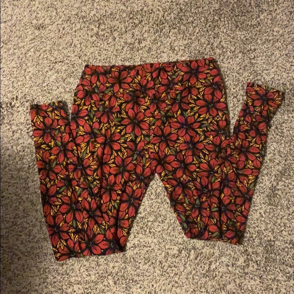 Lularoe poinsettia leggings